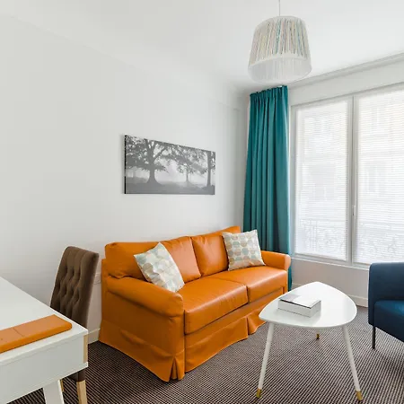 Europe & 3* クリシー